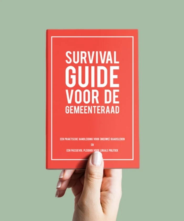 Bitterblond - Hardcover-Book-In-Hand-Mockup